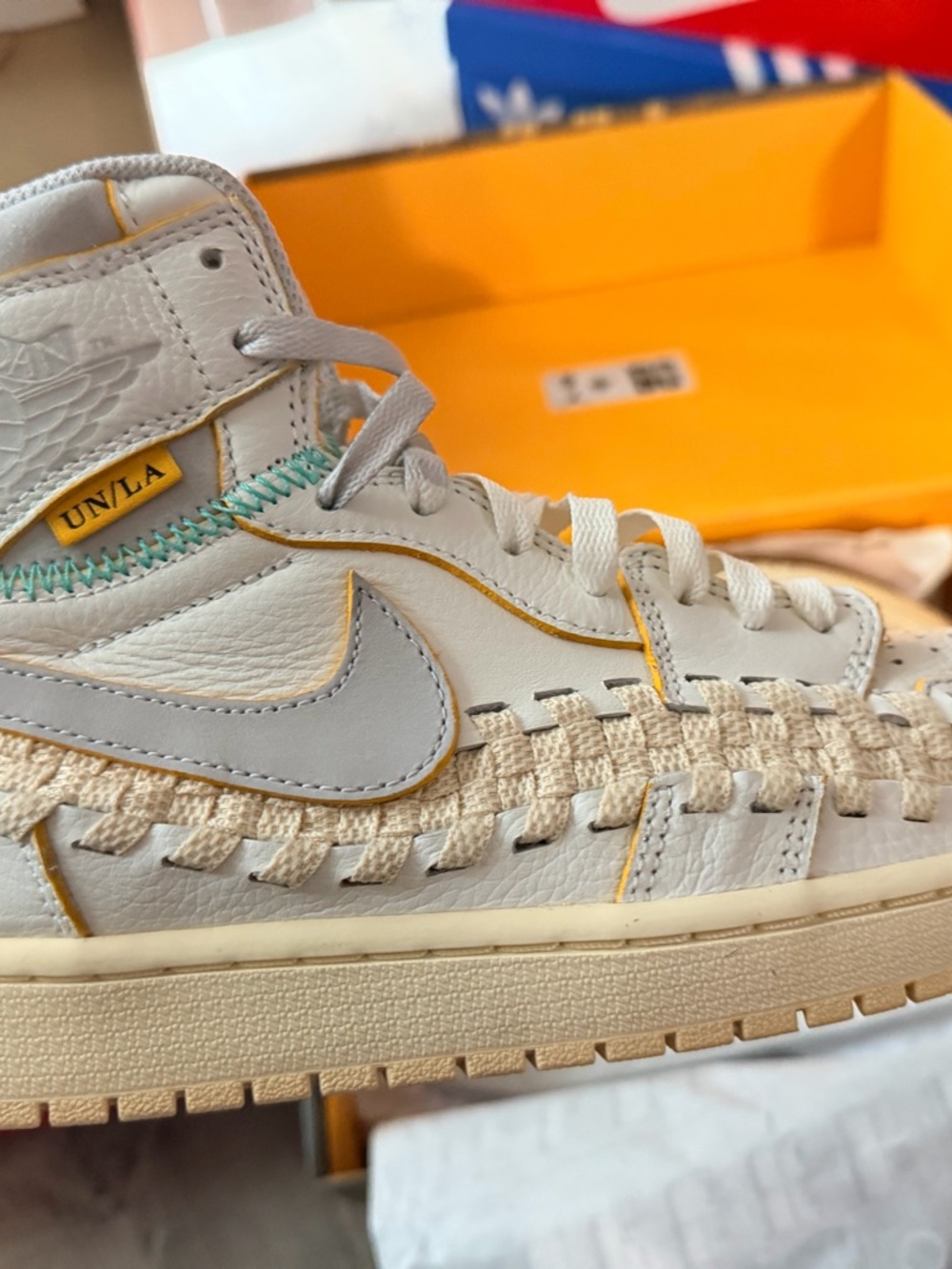 Jordan 1 Retro High OG SP
Union LA and Nike Dunk Low
Mica Green
